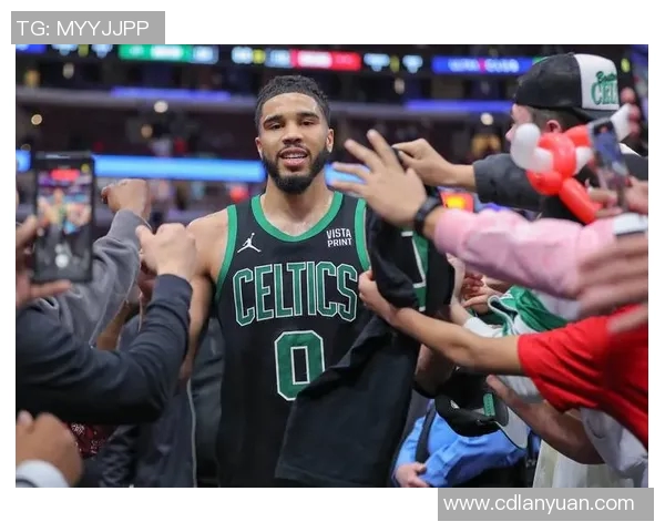 昔日恩怨再现!塔图姆与老队友狭路相逢 昔日恩怨再现!塔图姆与老队友狭路相逢